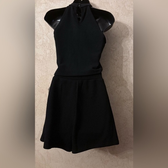 Paper Crane Two Piece Ribbed Shorts Set - Picture 2 of 6